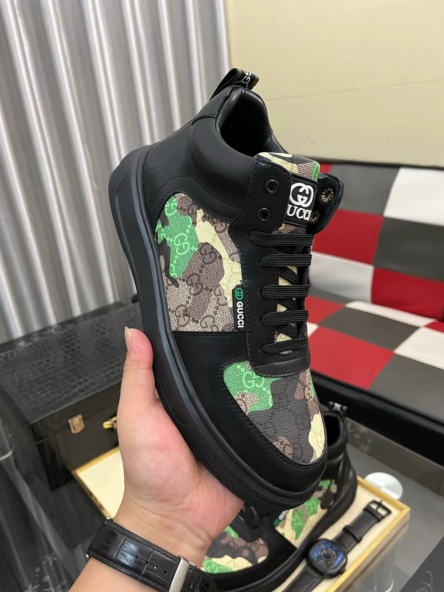 Men's shoes💰: 420⌚️⌚️[GUCCI sheepskin lining] Men's classic Gucci high-top casual shoes, original quality💯The upper is made of imported Italian cowhide and sheepskin lining, with fine workmanship and high-end atmosphere. Has a fashionable and exemplary look. Original rubber wear-resistant outsole. Code number: 38-44